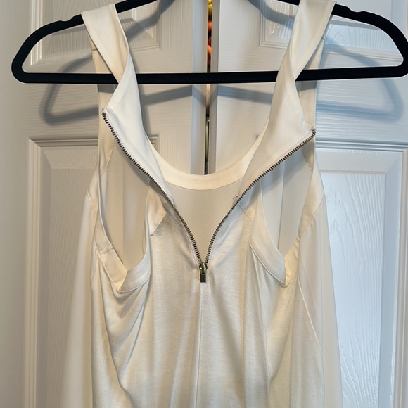 NWT Express Top - Picture 4 of 5